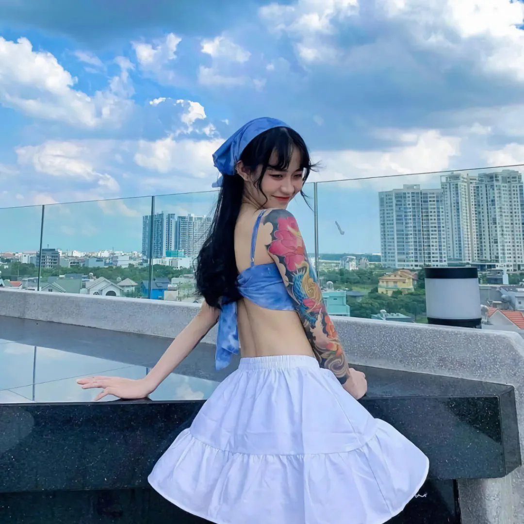 情欲九歌